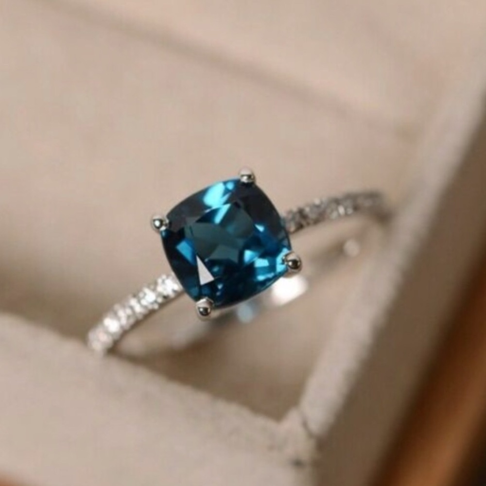 Sterling Silver Peacock Blue Tanzanite Ring - Picture 5 of 6